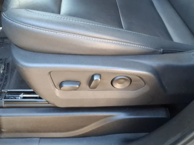 Used 2025 Sterling Gray Metallic Chevrolet LT image 19