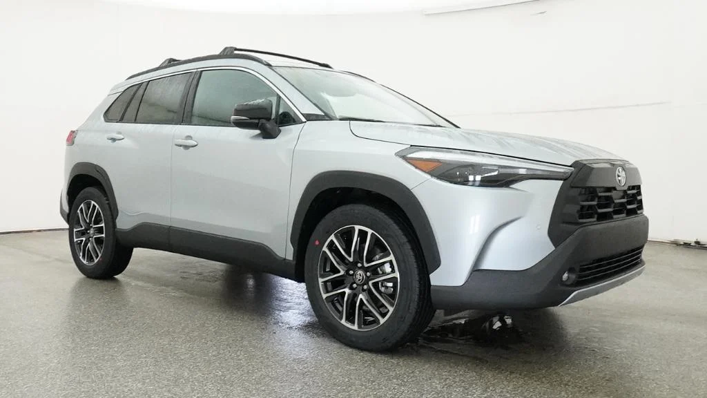 New 2026 Sonic Silver Toyota XLE image 52