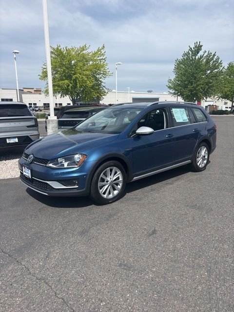 Used 2017 Blue Metallic Volkswagen TSI SE image 9
