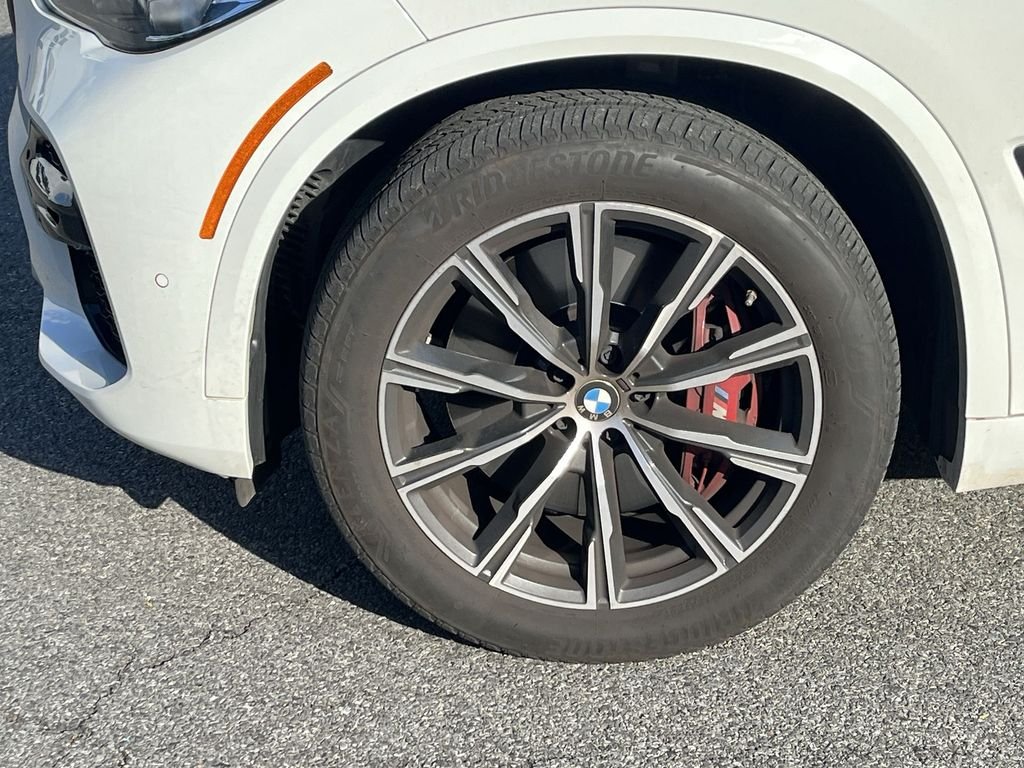 Certified Used 2023 Alpine White BMW M50i image 10