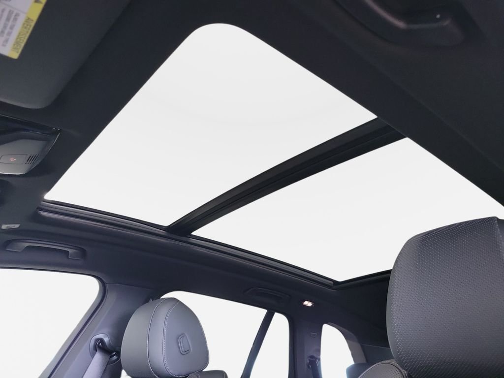 New 2026 Black Sapphire Metallic BMW xDrive40i image 16