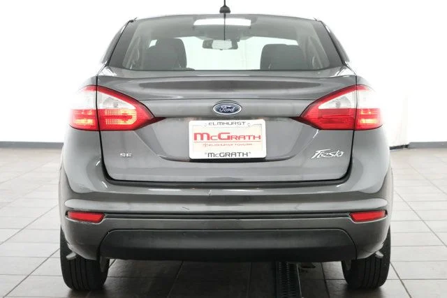 Used 2017 Gray Ford SE image 5