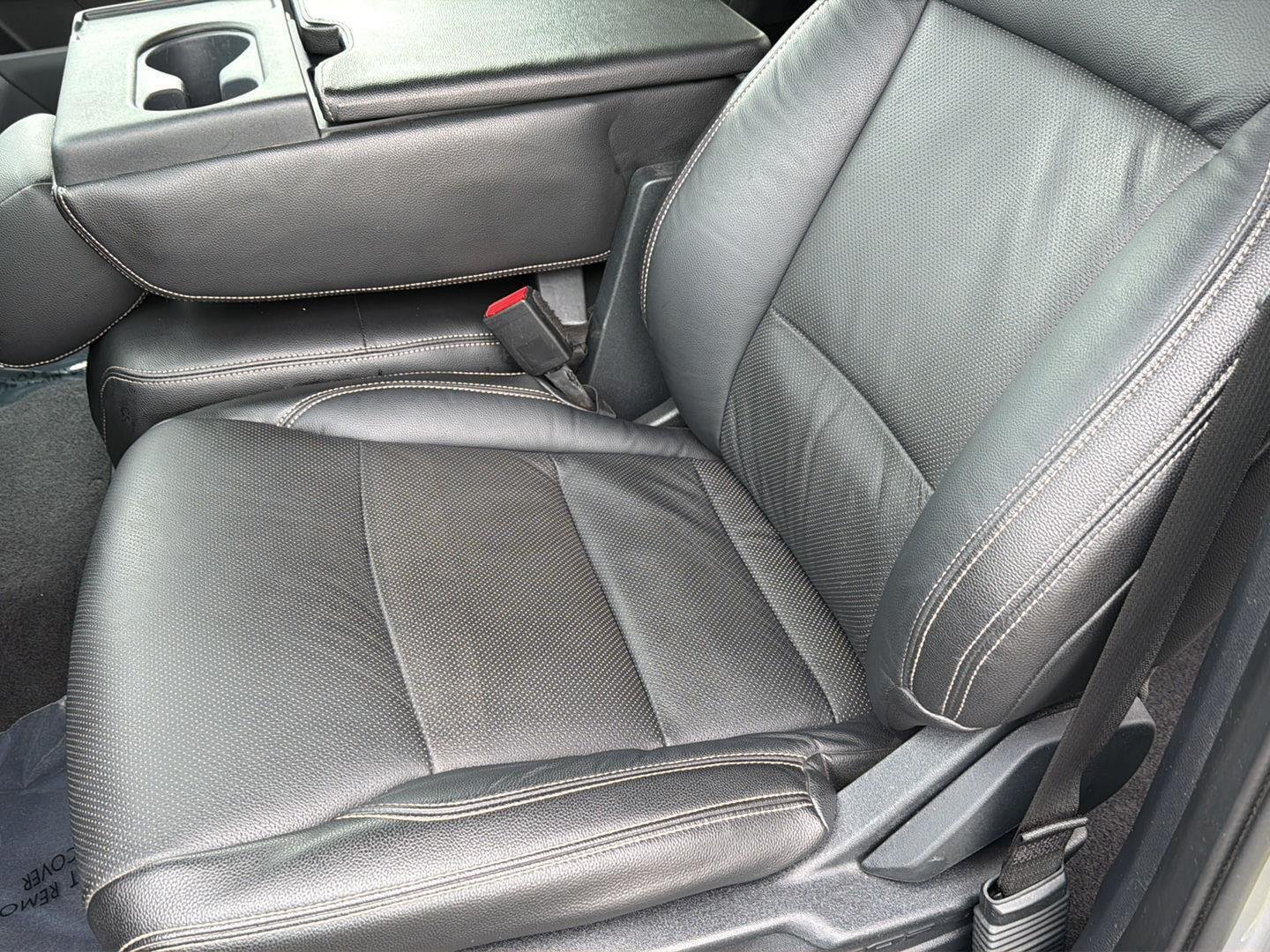 Used 2023 Iconic Silver Ford XLT image 29