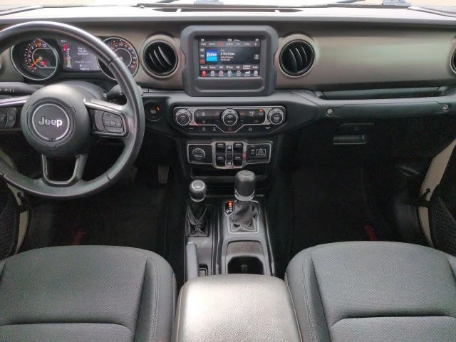 Used 2020 Gobi Clearcoat Jeep Sport image 15