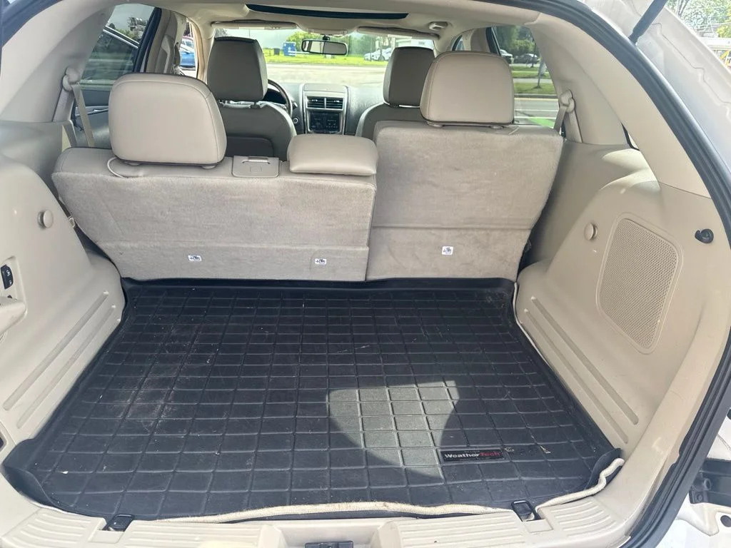 Used 2015 White Lincoln Base image 44