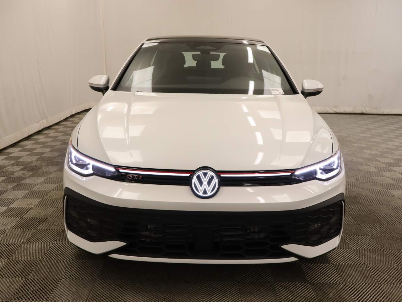 New 2026 Opal White Pearl Volkswagen SE image 4