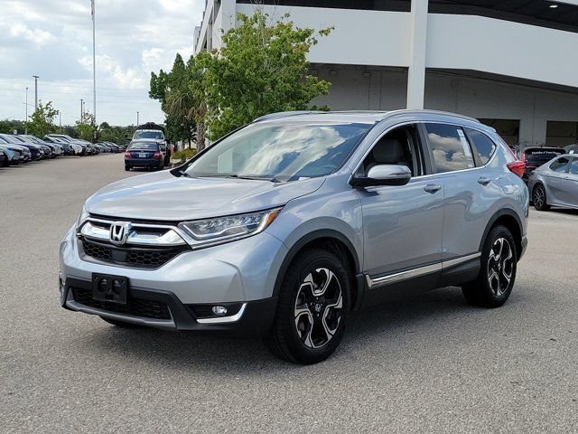 Used 2018 Lunar Silver Metallic Honda Touring image 3