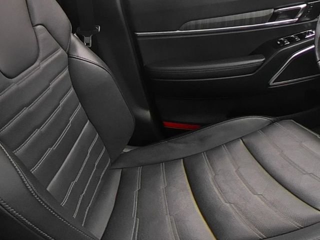 Used 2024 Green Kia SX-Prestige image 37
