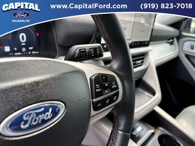 Used 2025 White Ford Active image 24