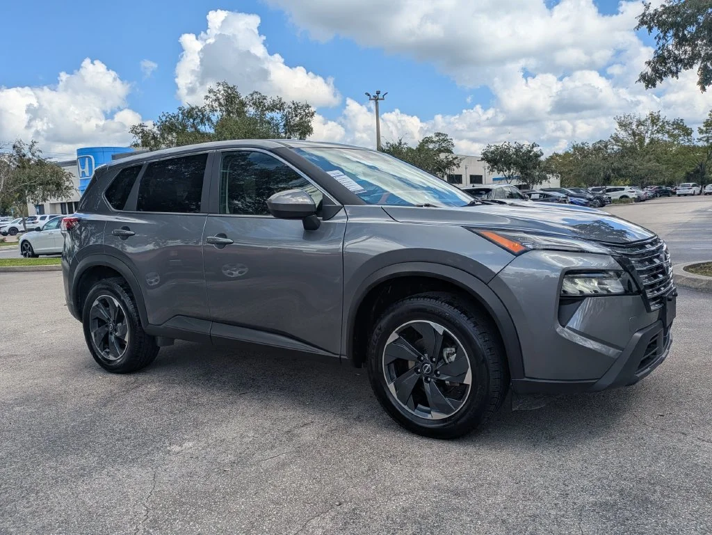 Used 2025 Gun Metallic Nissan SV image 2