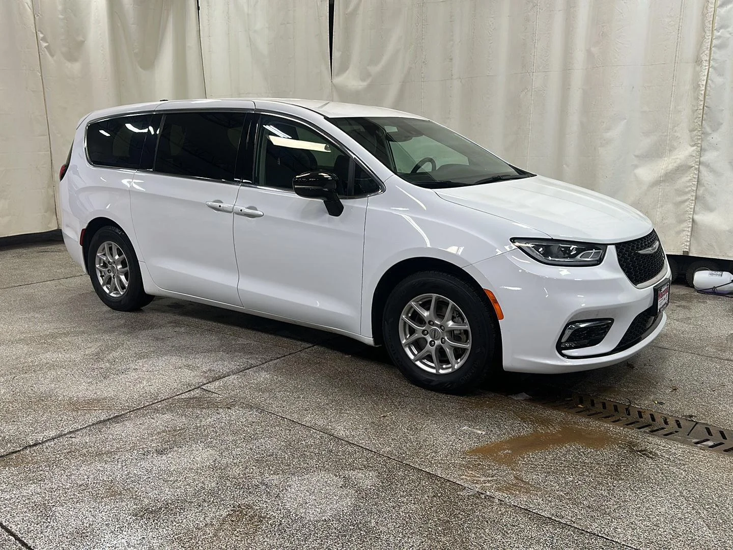 Used 2024 Bright White Clearcoat Chrysler Touring L image 7