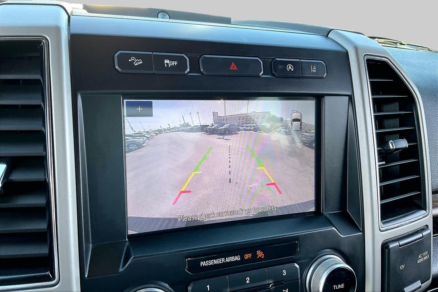 Used 2020 Agate Black Metallic Ford LARIAT image 25
