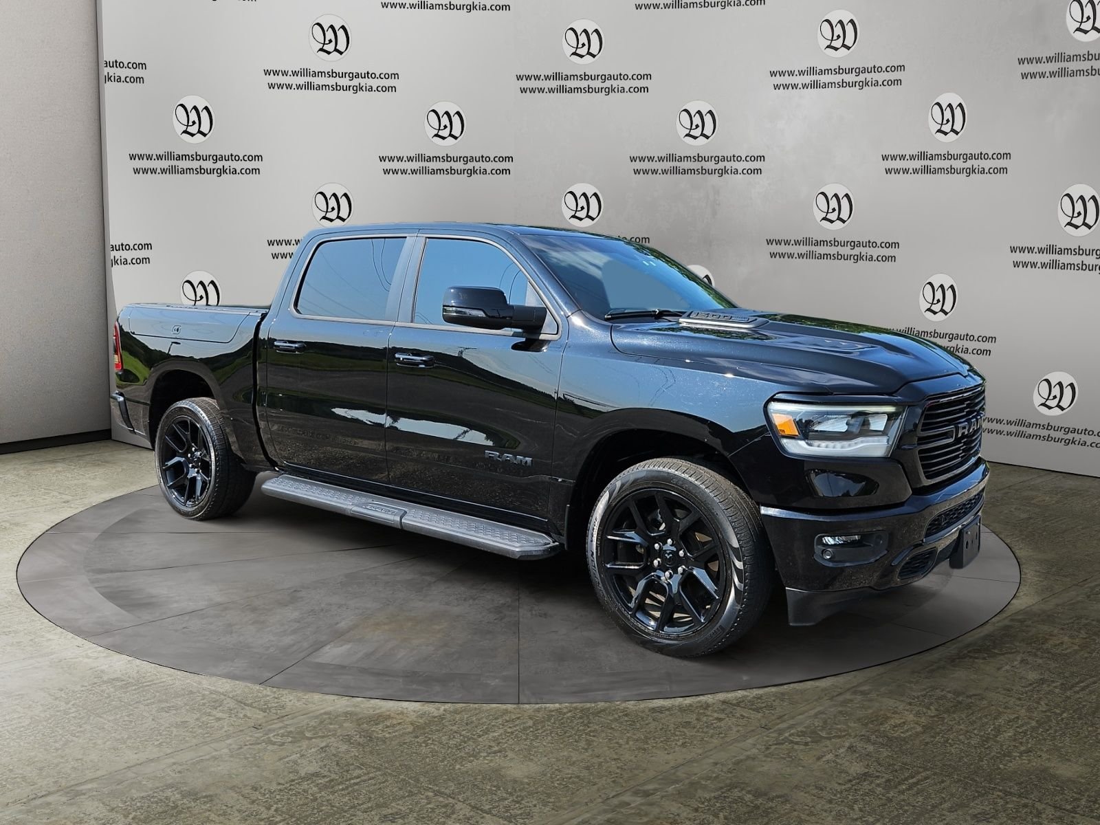 Used 2024 Black Ram Laramie image 7
