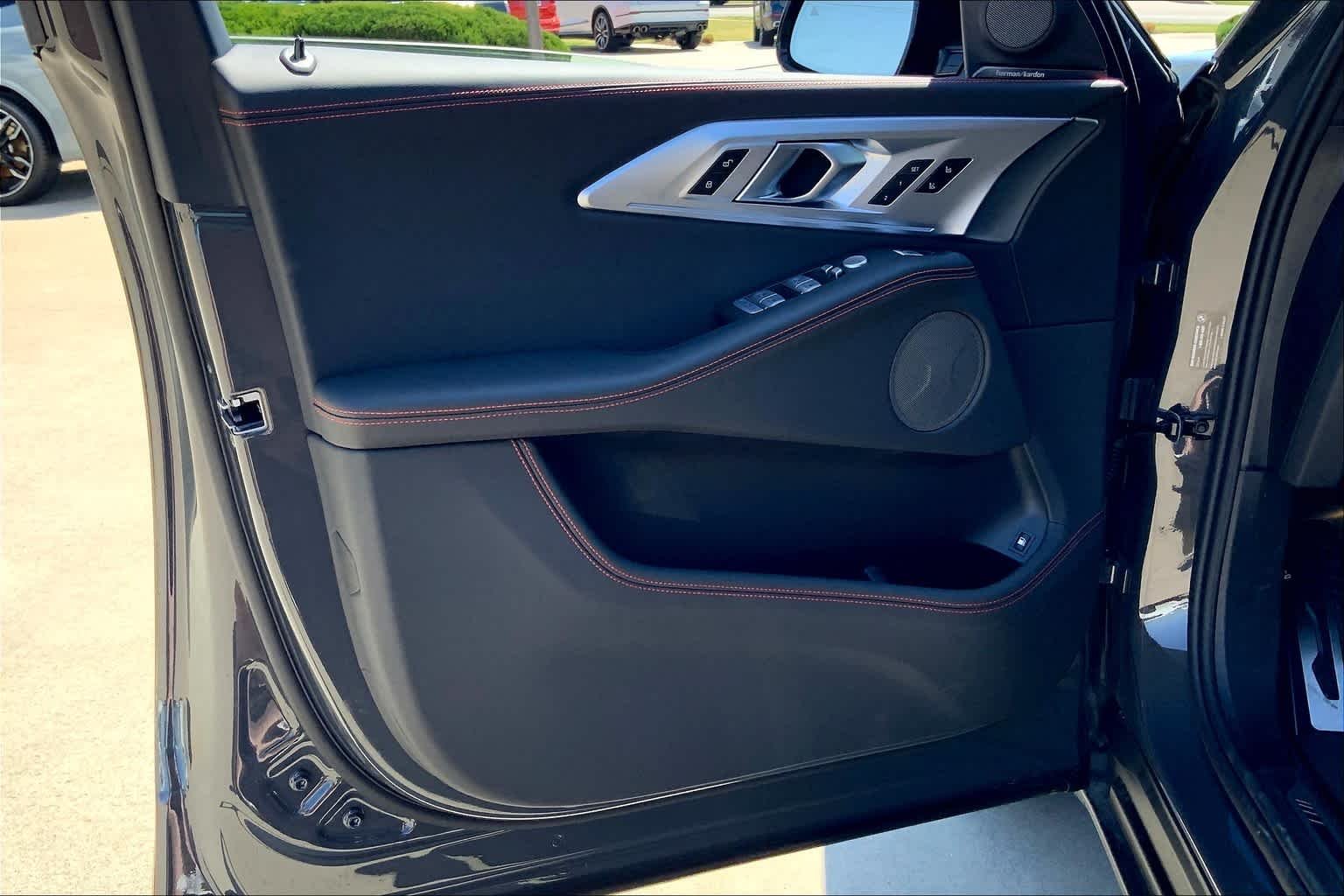 2025 BMW XM Label Red - Photo 10