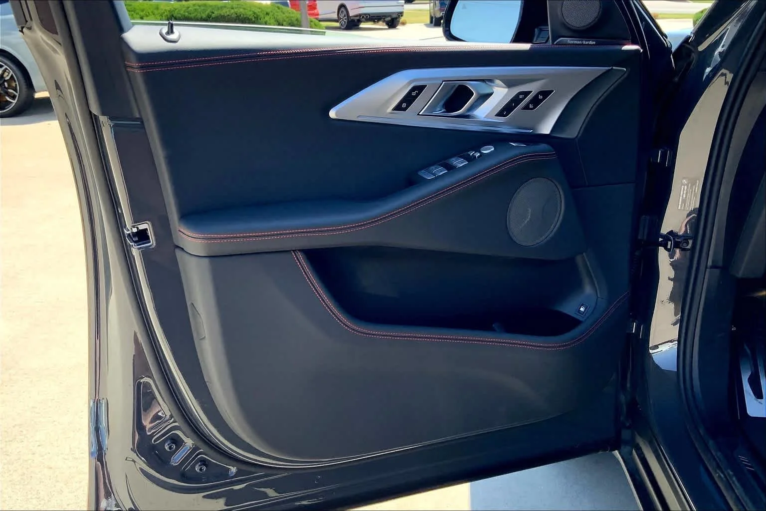 2025 BMW XM Label Red - Photo 10