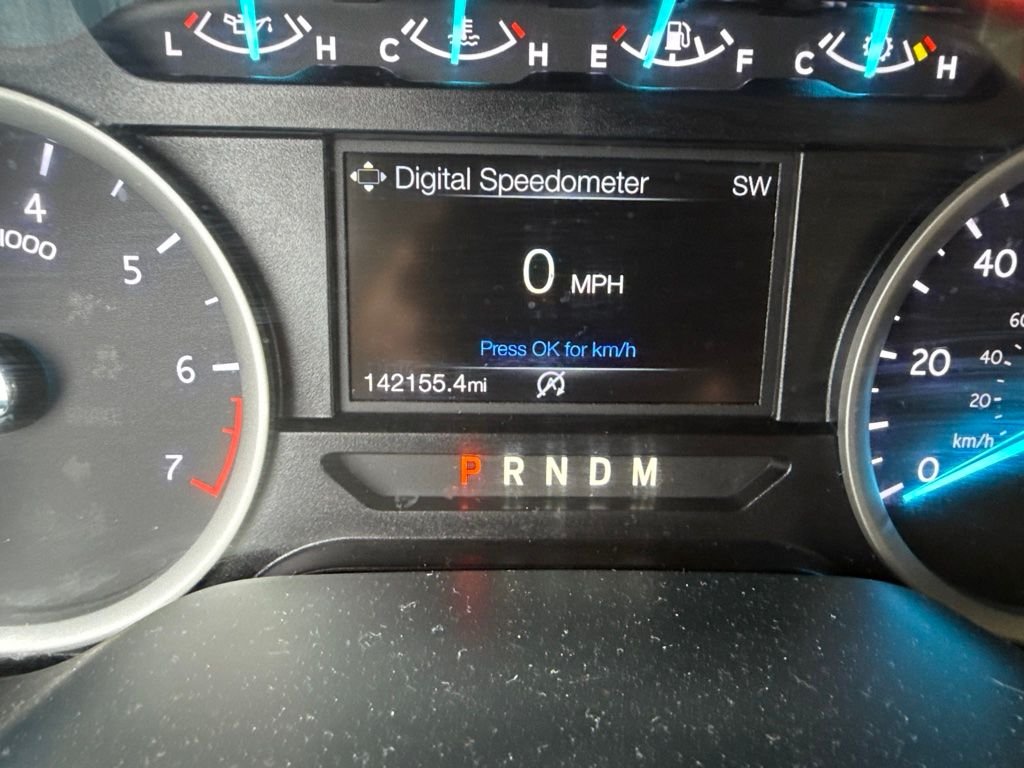 Used 2019 Gray Ford XLT image 22