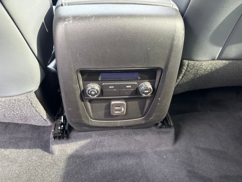 Used 2023 Green Buick Essence image 20