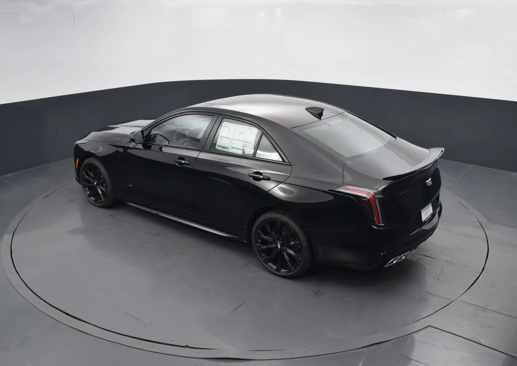 2025 Cadillac CT4 V-Series - Photo 39