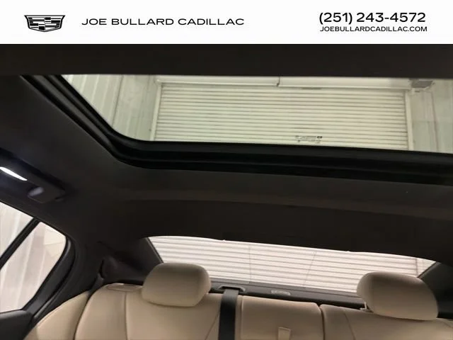 New 2026 Vibrant White Tricoat Cadillac Premium Luxury image 36