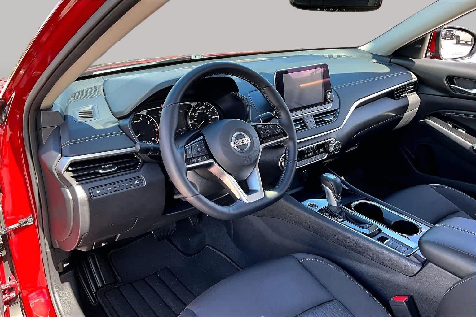 Used 2020 Scarlet Ember Tintcoat Nissan 2.5 SV image 18