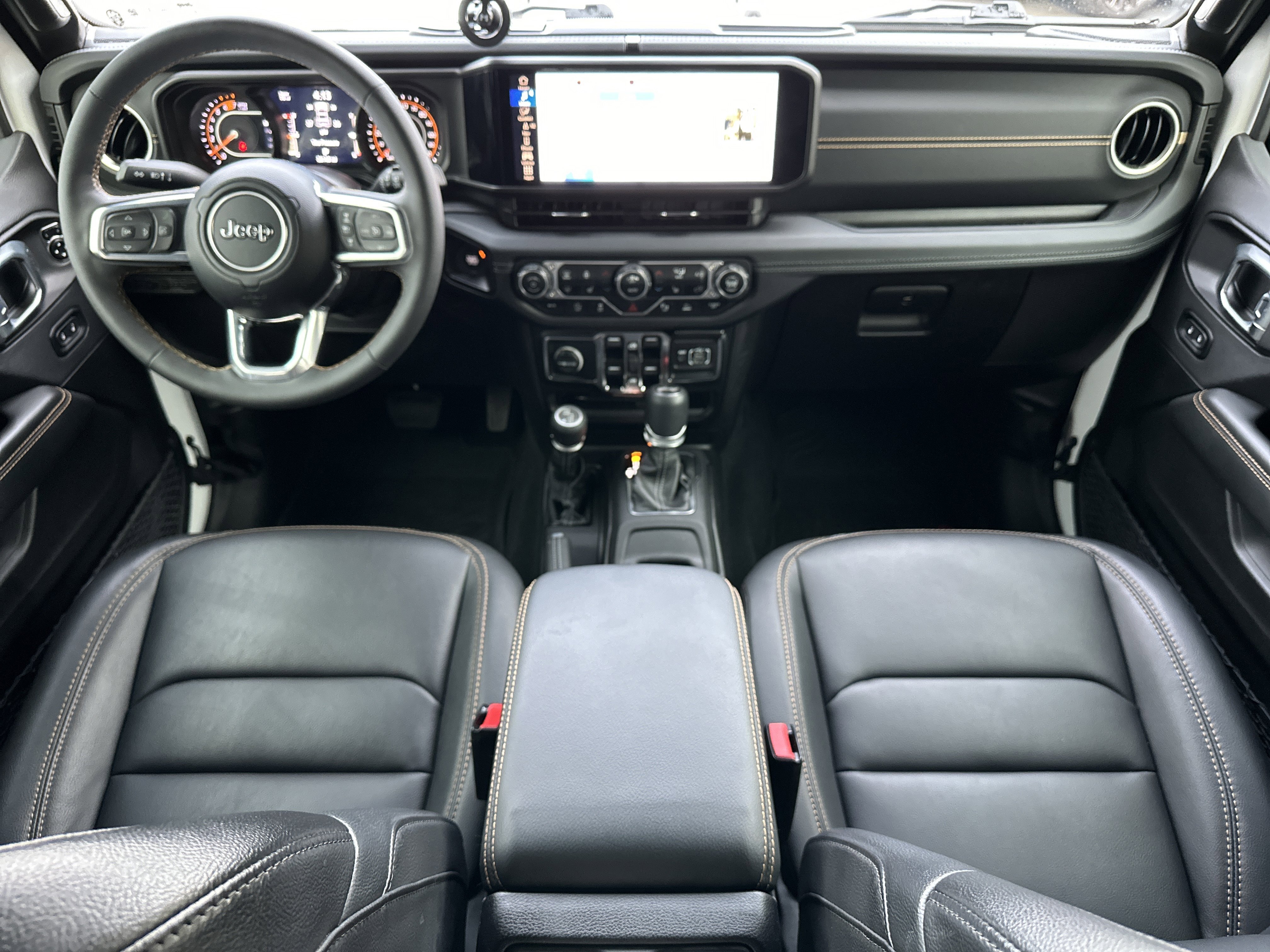 Used 2024 Bright White Clearcoat Jeep Sahara image 22