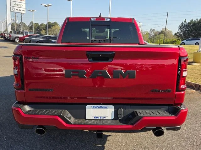 New 2026 Molten Red Pearl-Coat Exterior Paint RAM Big Horn/Lone Star image 12