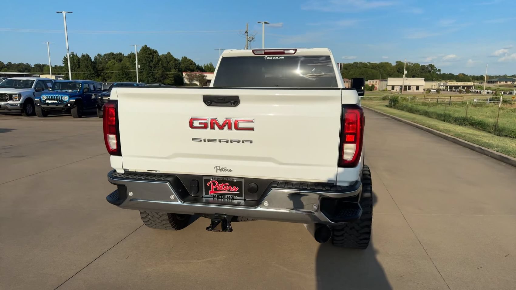 Used 2024 Summit White GMC Pro image 6