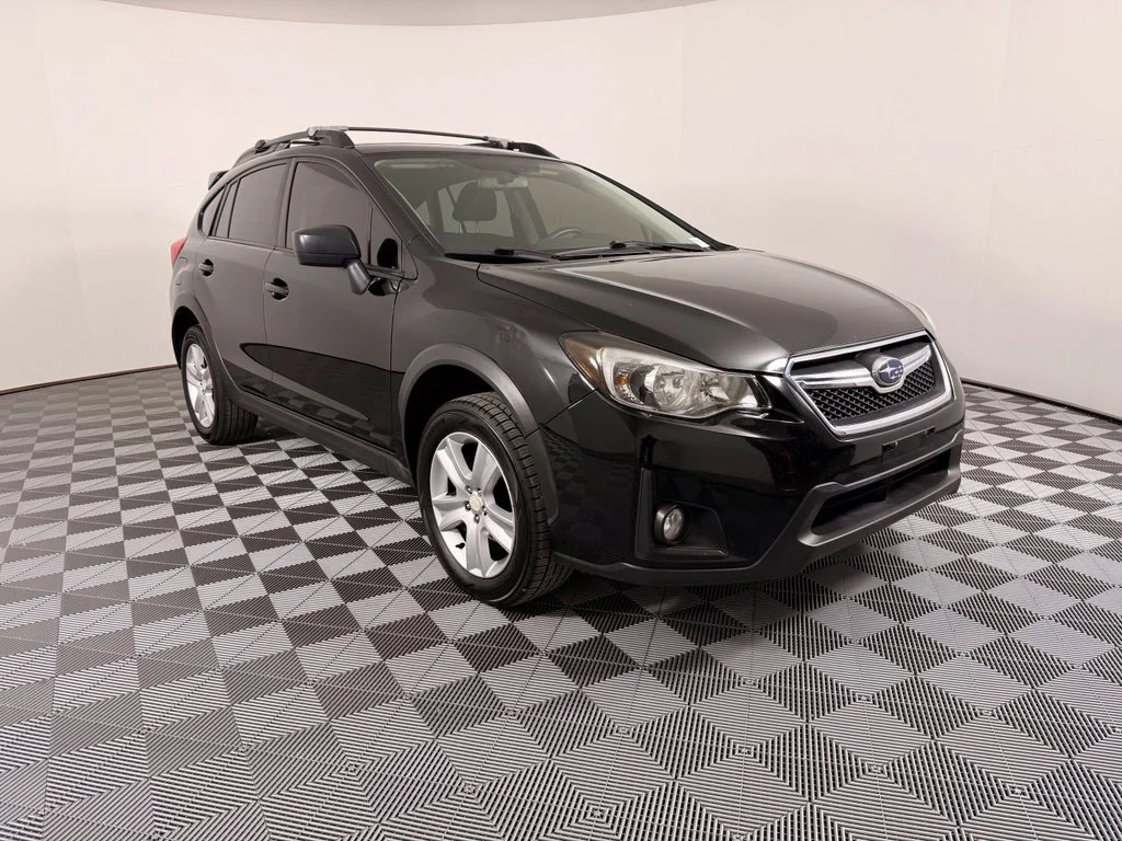 Used 2017 Black Subaru 2.0i image 5