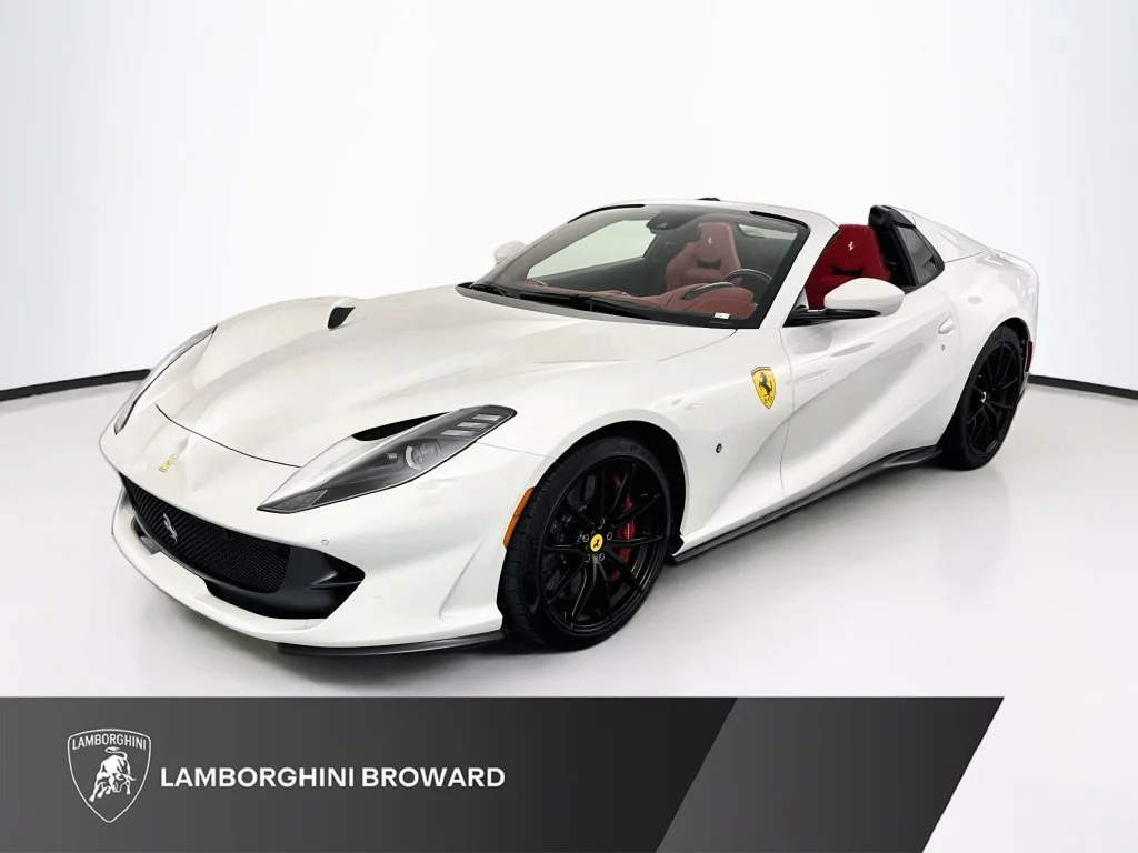 2022 Ferrari 812 GTS Base