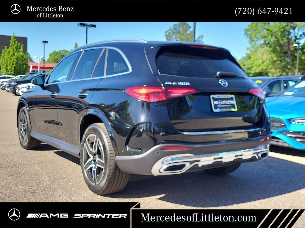 New 2026 Black Mercedes-Benz GLC 300 image 5