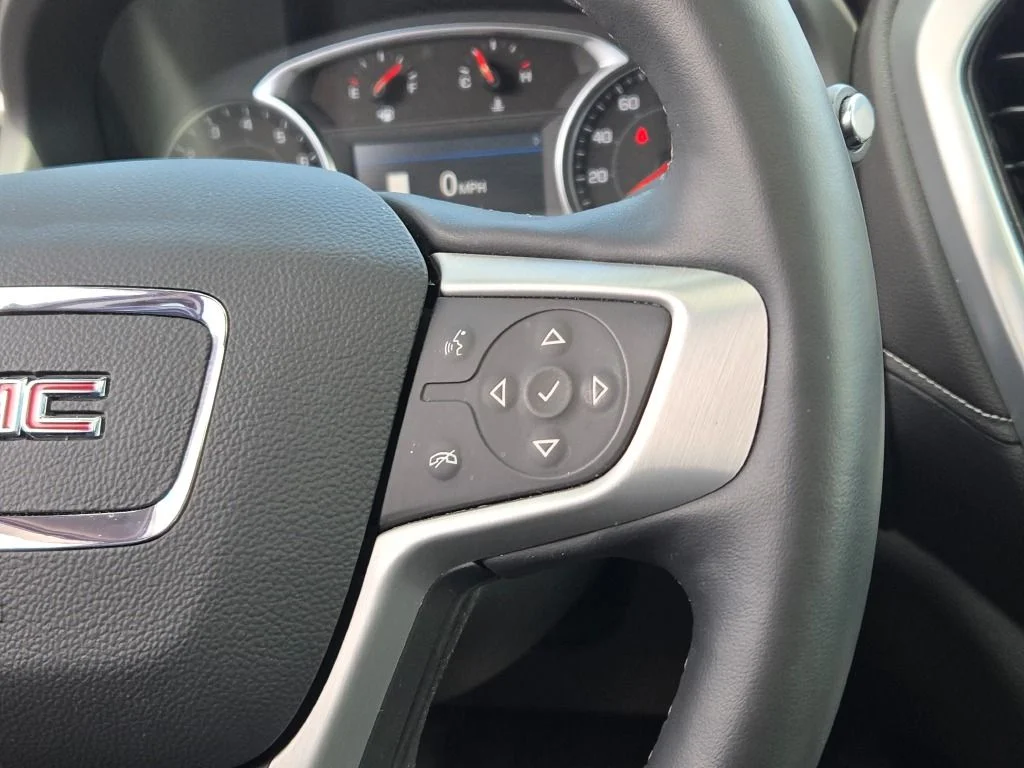Used 2023 Blue GMC SLT image 34