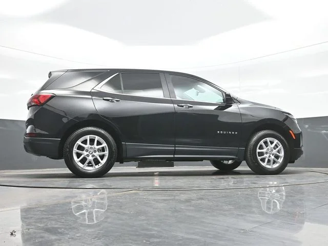 Used 2023 Black Chevrolet LT image 25