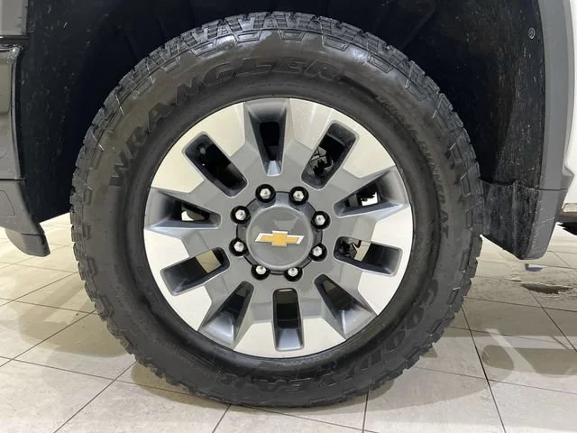 2025 Chevrolet Silverado 2500HD Custom - Photo 28