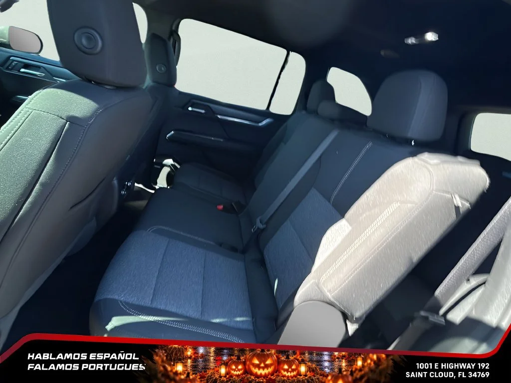 Used 2025 Ebony Twilight Metallic GMC Elevation image 27