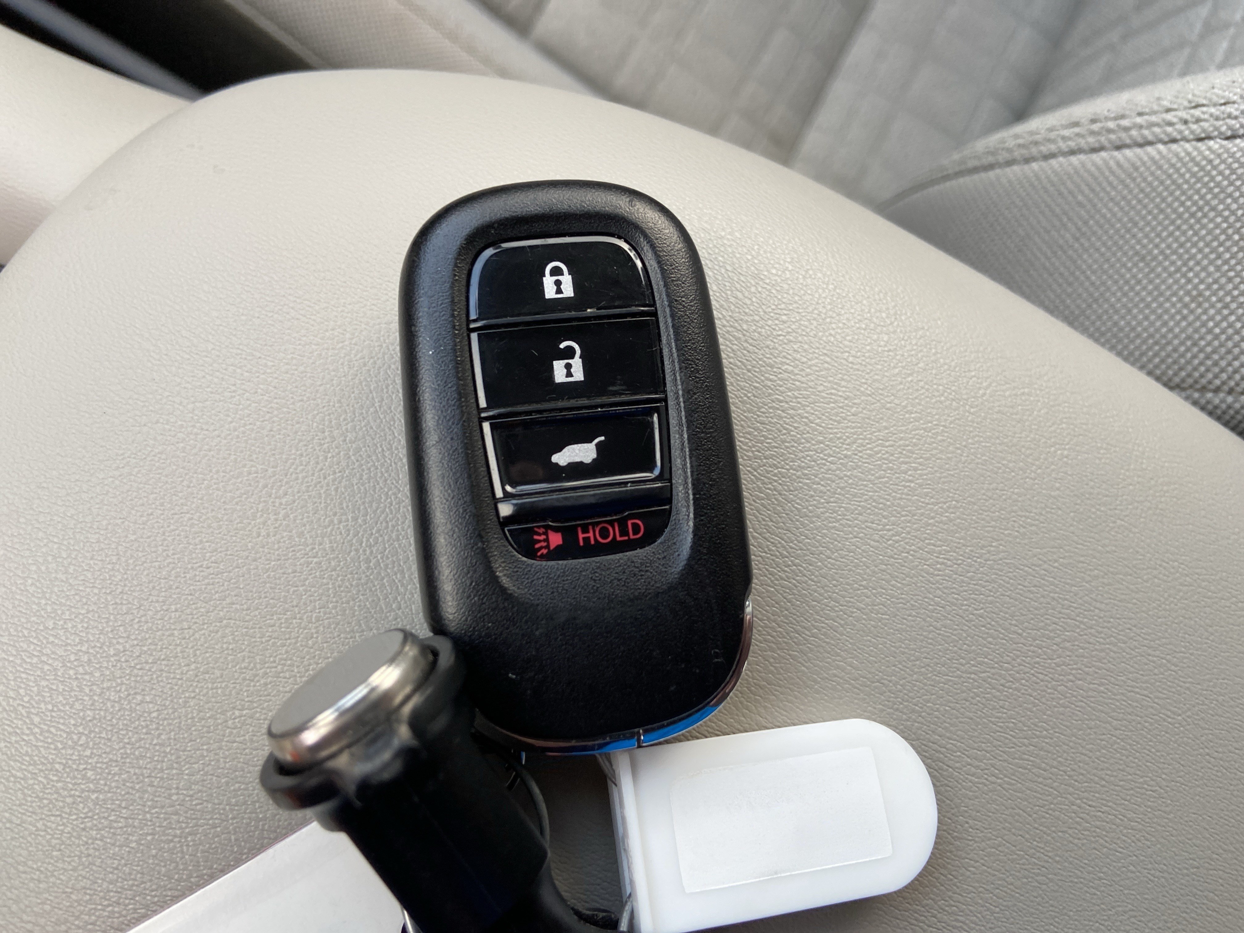 Used 2025 Platinum White Pearl Honda LX image 44
