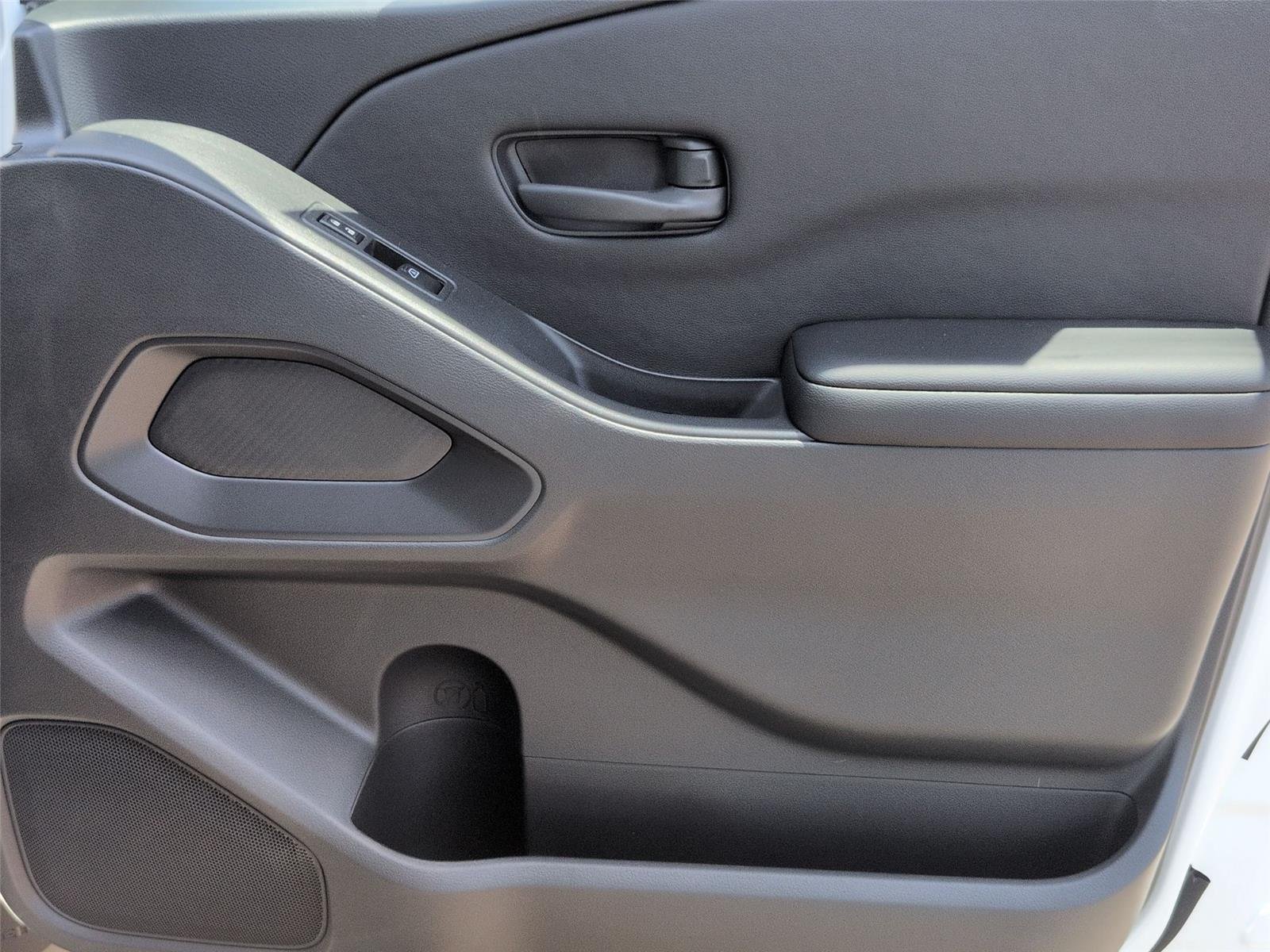 2026 Nissan Frontier SV - Photo 34