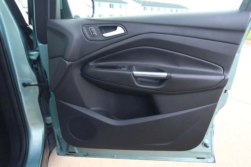 Used 2013 Frosted Glass Ford SE image 30
