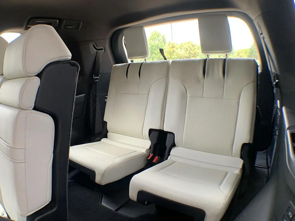 Used 2023 CAVIAR/PEPPER Lexus 600 Luxury image 24