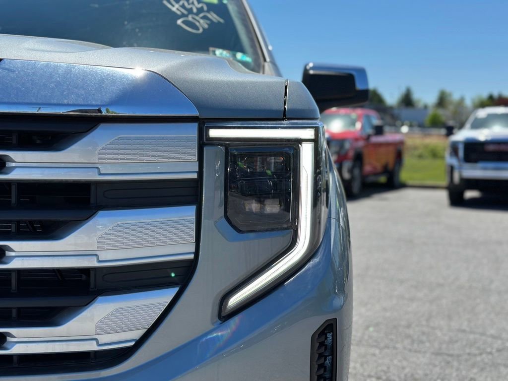 New 2026 Sterling Metallic GMC SLE image 32