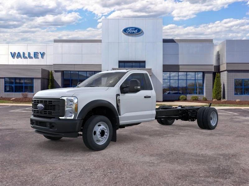 New 2026 Oxford White Ford F-550® XL image 49
