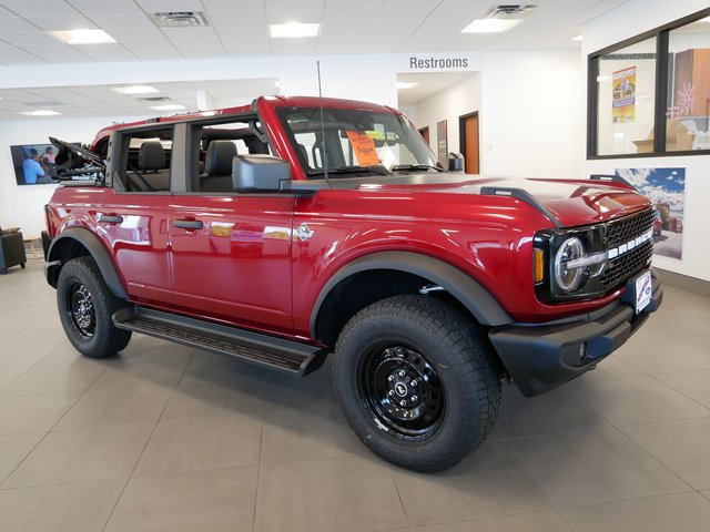 2026 Ford Bronco Outer Banks®