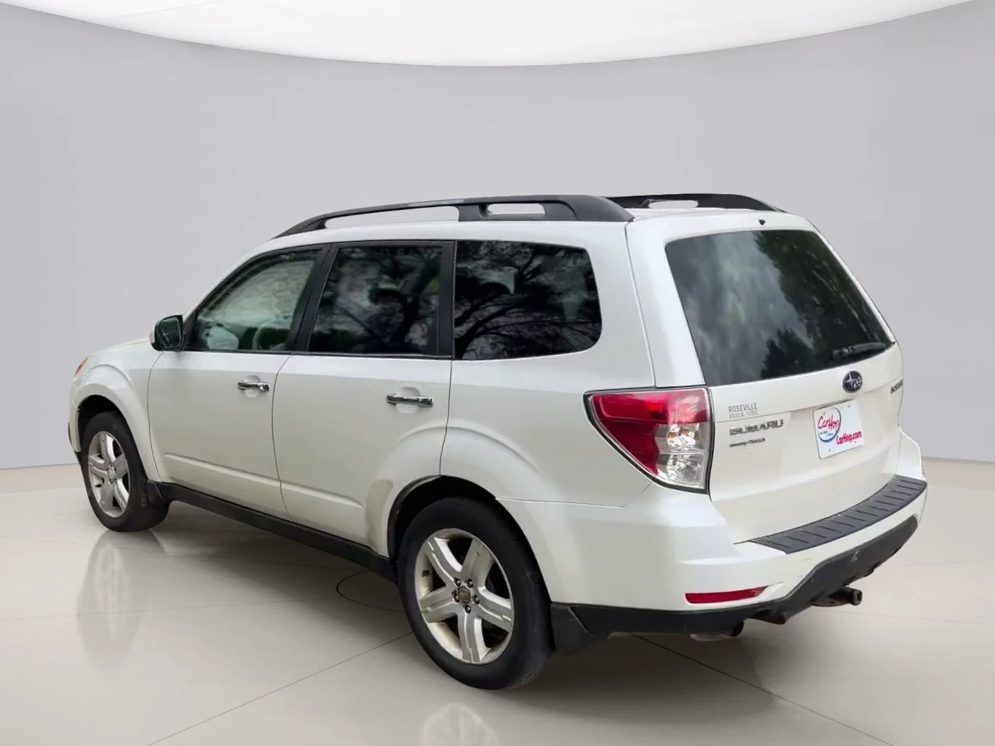 Used 2010 White Subaru 2.5X PREM image 3