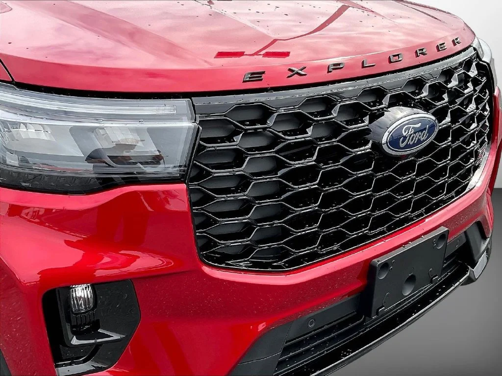 New 2026 Rapid Red Metallic Tinted Clearcoat Ford ST image 35