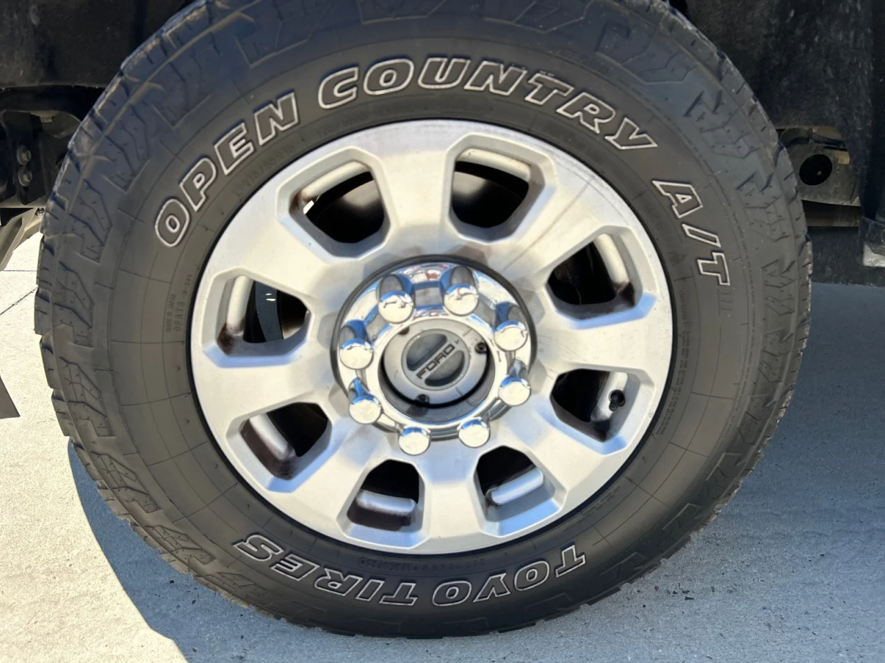 Used 2023 White Ford XL image 9