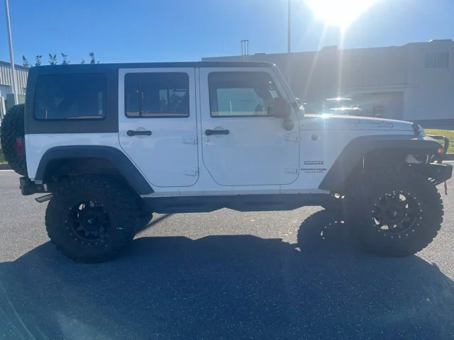 Used 2018 White Jeep Unlimited Sport image 2