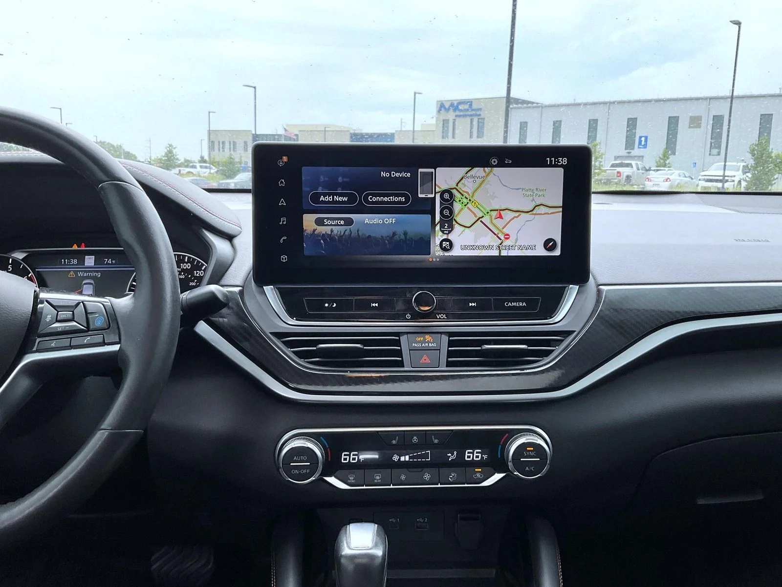 Used 2023 Black Nissan 2.0 SR image 13