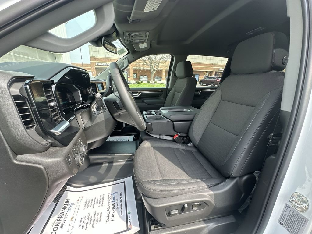 New 2026 Summit White Chevrolet LT image 11