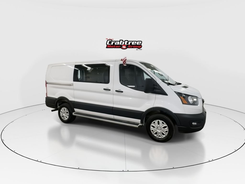 Used 2025 White Ford Base image 2