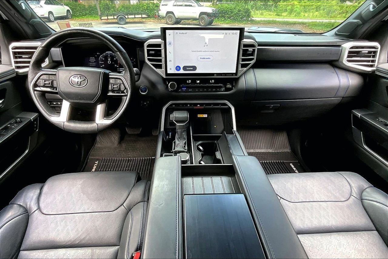 Used 2024 Silver Toyota Platinum image 7