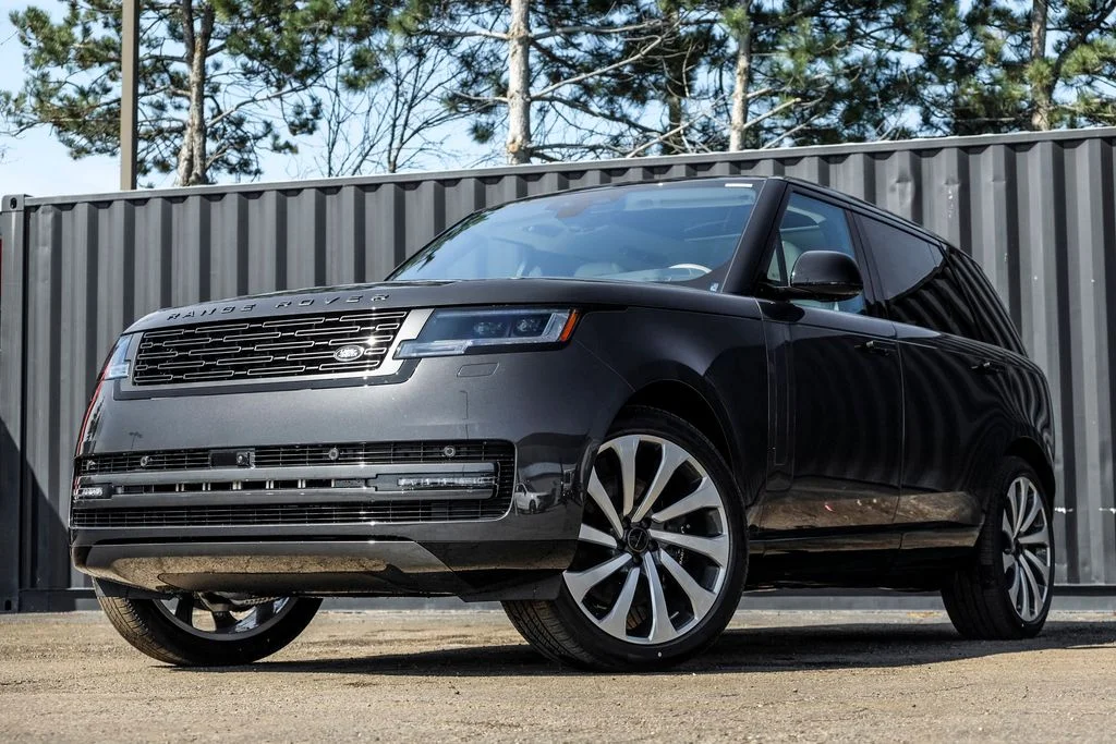 2026 Land Rover Range Rover 4.4 SE LWB 7's photo